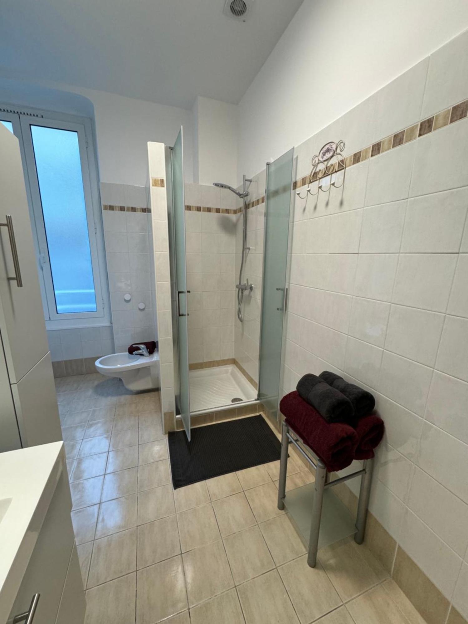 Prato - Near The In Apartment